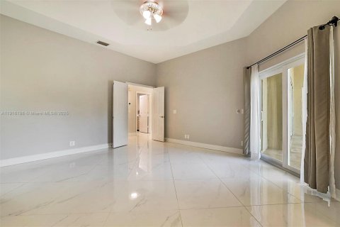 Villa ou maison à louer à Coral Springs, Floride: 5 chambres, 249.91 m2 № 1972144 - photo 25