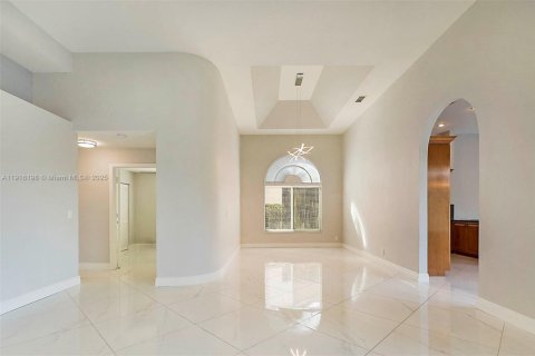 Villa ou maison à louer à Coral Springs, Floride: 5 chambres, 249.91 m2 № 1972144 - photo 8