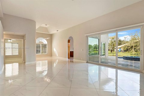 Villa ou maison à louer à Coral Springs, Floride: 5 chambres, 249.91 m2 № 1972144 - photo 7