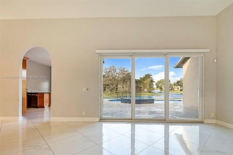 Villa ou maison à louer à Coral Springs, Floride: 5 chambres, 249.91 m2 № 1972144 - photo 10