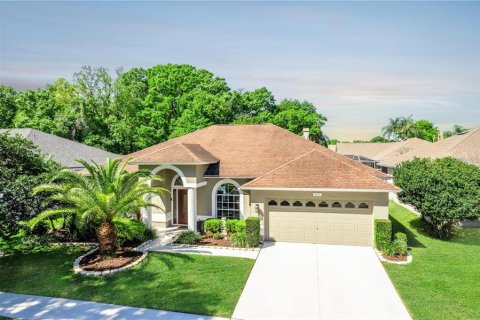 House in Tampa, Florida 3 bedrooms, 190.64 sq.m. № 2364132