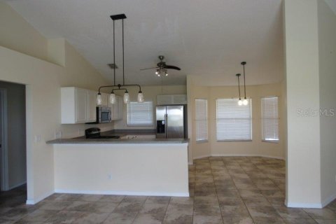 Casa en alquiler en Minneola, Florida, 3 dormitorios, 142.7 m2 № 1850005 - foto 7