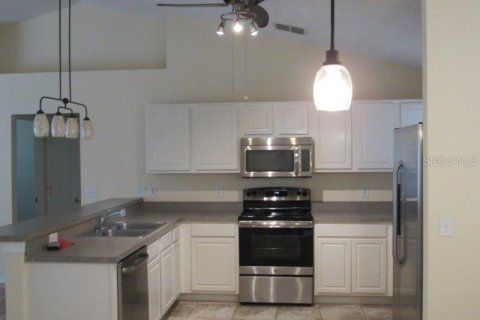 Casa en alquiler en Minneola, Florida, 3 dormitorios, 142.7 m2 № 1850005 - foto 4