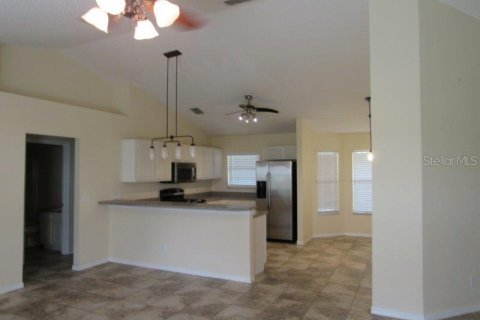 Casa en alquiler en Minneola, Florida, 3 dormitorios, 142.7 m2 № 1850005 - foto 3