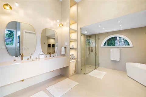Villa ou maison à vendre à Coral Gables, Floride: 4 chambres, 332.87 m2 № 2024788 - photo 14