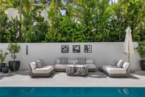 Villa ou maison à vendre à Coral Gables, Floride: 4 chambres, 332.87 m2 № 2024788 - photo 25