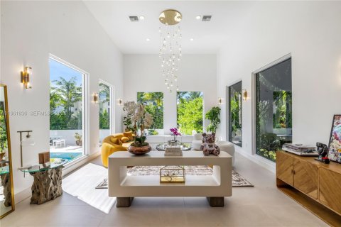 Villa ou maison à vendre à Coral Gables, Floride: 4 chambres, 332.87 m2 № 2024788 - photo 4
