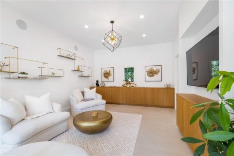 Villa ou maison à vendre à Coral Gables, Floride: 4 chambres, 332.87 m2 № 2024788 - photo 6
