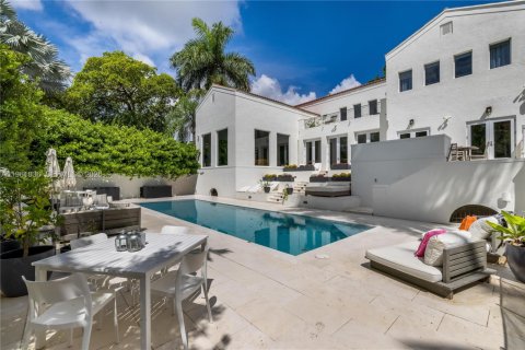 Villa ou maison à vendre à Coral Gables, Floride: 4 chambres, 332.87 m2 № 2024788 - photo 26