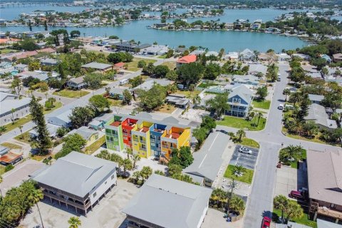 Touwnhouse à louer à Indian Rocks Beach, Floride: 3 chambres, 155.33 m2 № 2123486 - photo 3