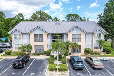 Condo in Daytona Beach, Florida, 1 bedroom № 2206103