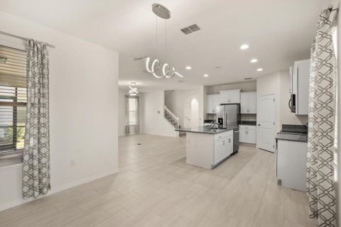 Casa en alquiler en Winter Garden, Florida, 4 dormitorios, 229.84 m2 № 1848721 - foto 5
