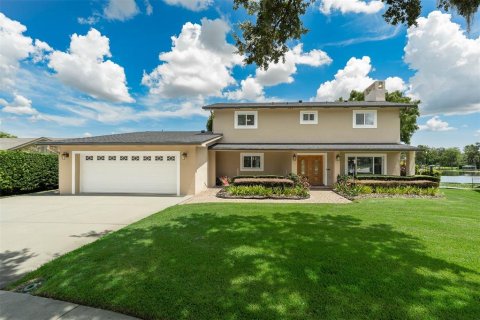 Casa en venta en Winter Park, Florida, 5 dormitorios, 358.42 m2 № 1900058 - foto 1