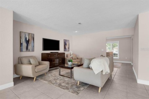 House in Winter Park, Florida 5 bedrooms, 358.42 sq.m. № 1900058 - photo 14