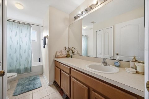 Casa en venta en Orlando, Florida, 5 dormitorios, 227.7 m2 № 2434858 - foto 10