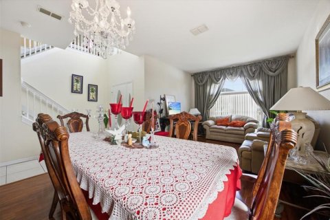 Casa en venta en Orlando, Florida, 5 dormitorios, 227.7 m2 № 2434858 - foto 6