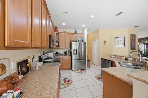 Casa en venta en Orlando, Florida, 5 dormitorios, 227.7 m2 № 2434858 - foto 28