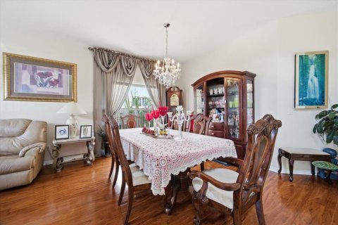 Casa en venta en Orlando, Florida, 5 dormitorios, 227.7 m2 № 2434858 - foto 5