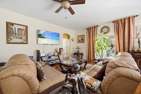 Casa en venta en Orlando, Florida, 5 dormitorios, 227.7 m2 № 2434858 - foto 21