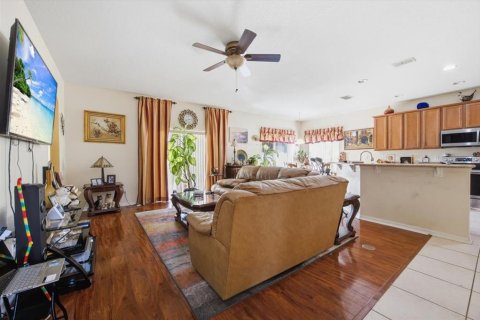 Casa en venta en Orlando, Florida, 5 dormitorios, 227.7 m2 № 2434858 - foto 20