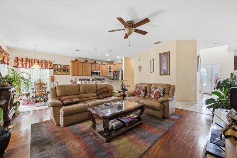 Casa en venta en Orlando, Florida, 5 dormitorios, 227.7 m2 № 2434858 - foto 25