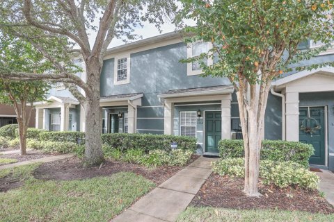 Touwnhouse à vendre à Orlando, Floride: 2 chambres, 91.69 m2 № 2098165 - photo 3
