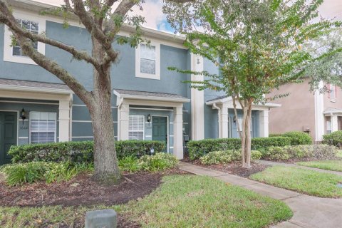 Touwnhouse à vendre à Orlando, Floride: 2 chambres, 91.69 m2 № 2098165 - photo 2
