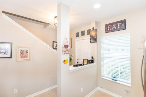 Touwnhouse à vendre à Orlando, Floride: 2 chambres, 91.69 m2 № 2098165 - photo 7
