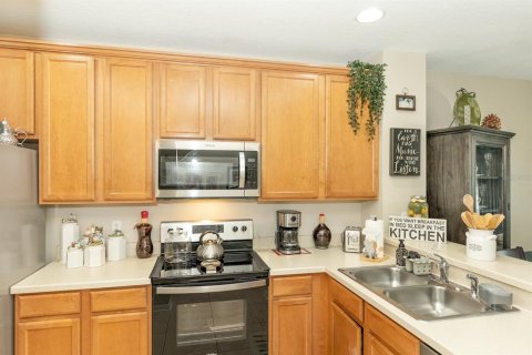 Touwnhouse à vendre à Orlando, Floride: 2 chambres, 91.69 m2 № 2098165 - photo 8