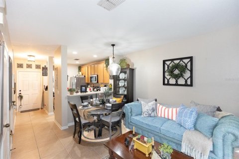 Touwnhouse à vendre à Orlando, Floride: 2 chambres, 91.69 m2 № 2098165 - photo 13