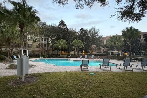 Condominio en venta en Orlando, Florida, 3 dormitorios № 2007369 - foto 22