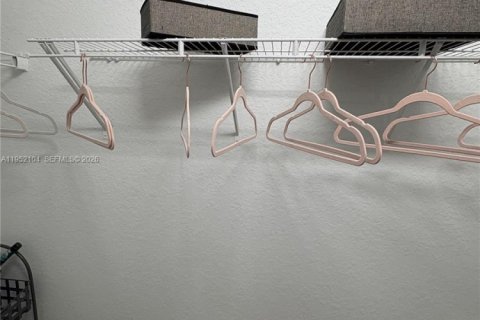 Condominio en venta en Orlando, Florida, 3 dormitorios № 2007369 - foto 16