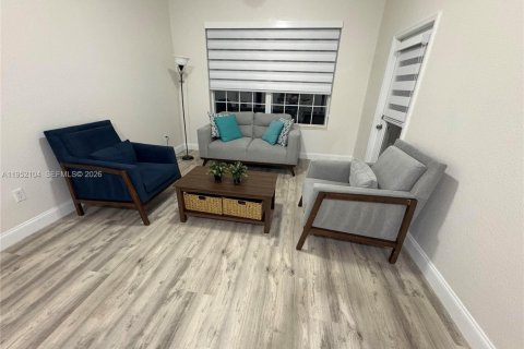 Condominio en venta en Orlando, Florida, 3 dormitorios № 2007369 - foto 4