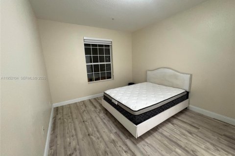 Condominio en venta en Orlando, Florida, 3 dormitorios № 2007369 - foto 15