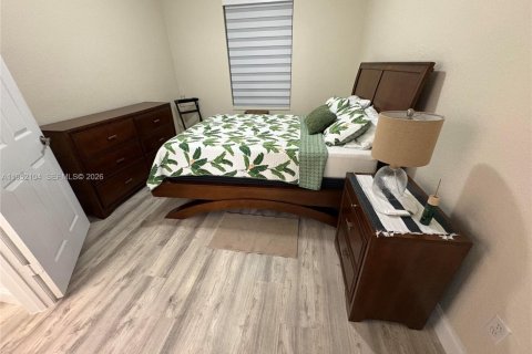 Condominio en venta en Orlando, Florida, 3 dormitorios № 2007369 - foto 11