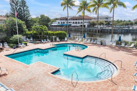 Appartement à louer à Boca Raton, Floride: 2 chambres, 104.61 m2 № 2429837 - photo 10