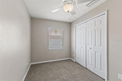 House in Brandon, Florida 3 bedrooms, 115.2 sq.m. № 2287048 - photo 17