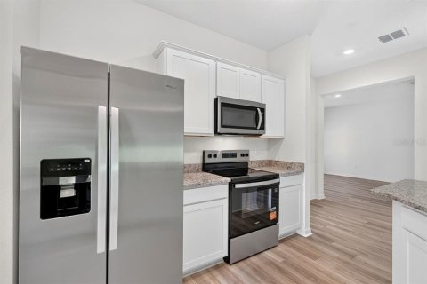 Купить виллу или дом в Делтона, Флорида 7 комнат, 143.07м2, № 2148662 - фото 17