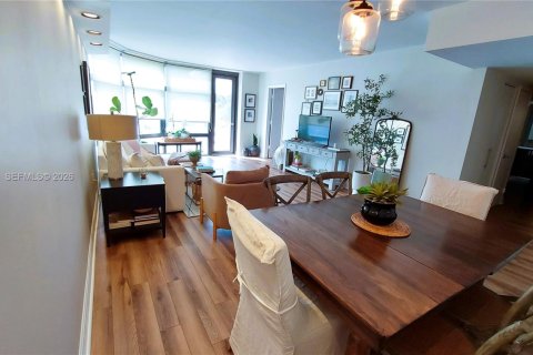 Copropriété à louer à Aventura, Floride: 2 chambres, 101.82 m2 № 2050082 - photo 3