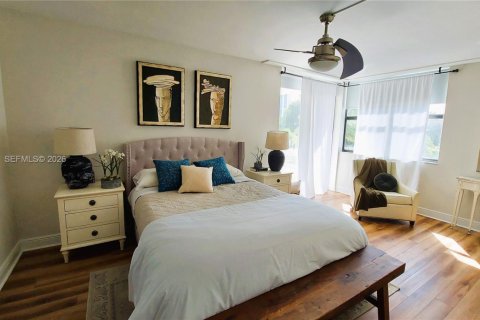Copropriété à louer à Aventura, Floride: 2 chambres, 101.82 m2 № 2050082 - photo 11
