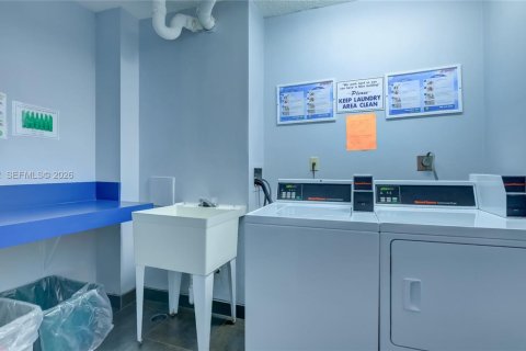 Copropriété à louer à Aventura, Floride: 2 chambres, 101.82 m2 № 2050082 - photo 22