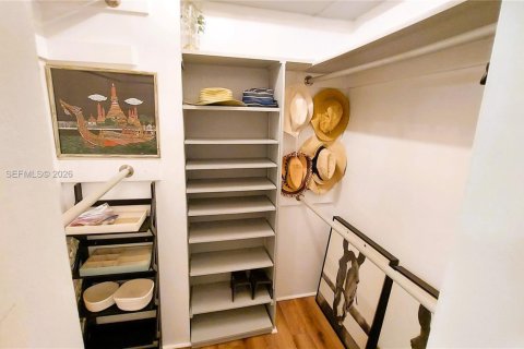 Copropriété à louer à Aventura, Floride: 2 chambres, 101.82 m2 № 2050082 - photo 17