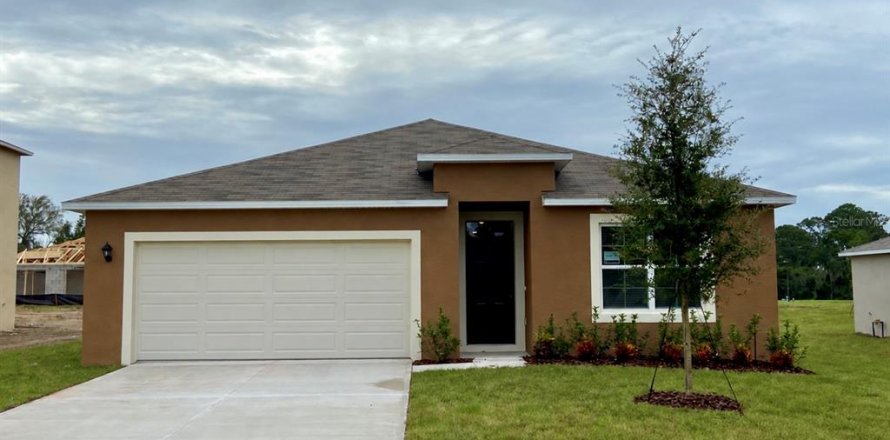 Villa ou maison à Tavares, Floride 4 chambres, 173.45 m2 № 2402923