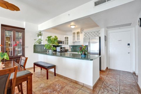 Condominio en venta en Miami Beach, Florida, 1 dormitorio, 86.4 m2 № 2090883 - foto 23