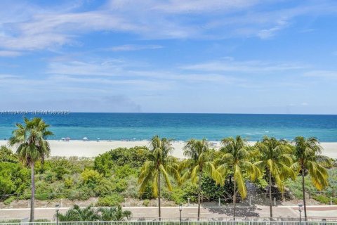 Condominio en venta en Miami Beach, Florida, 1 dormitorio, 86.4 m2 № 2090883 - foto 3