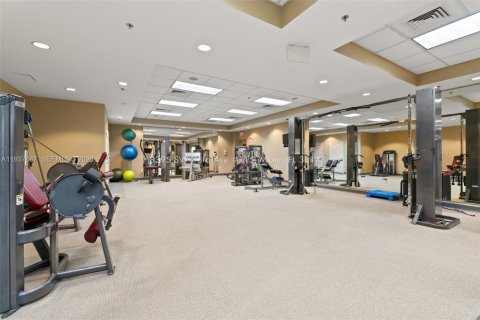 Condo in Miami, Florida, 2 bedrooms № 2152603 - photo 25