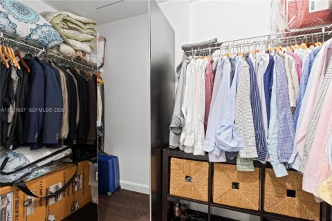Condo in Miami, Florida, 2 bedrooms № 2152603 - photo 20