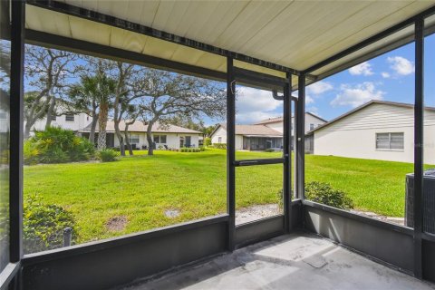 Condo in Clearwater, Florida, 1 bedroom  № 1914219 - photo 22