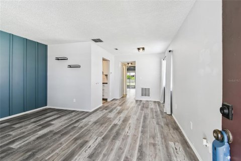 Condo in Clearwater, Florida, 1 bedroom  № 1914219 - photo 4
