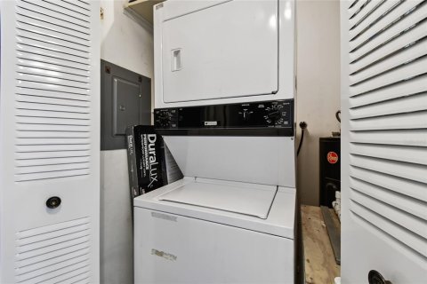Condo in Clearwater, Florida, 1 bedroom  № 1914219 - photo 26